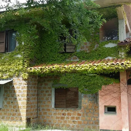 Collina Delle Rose באנורג'יו
